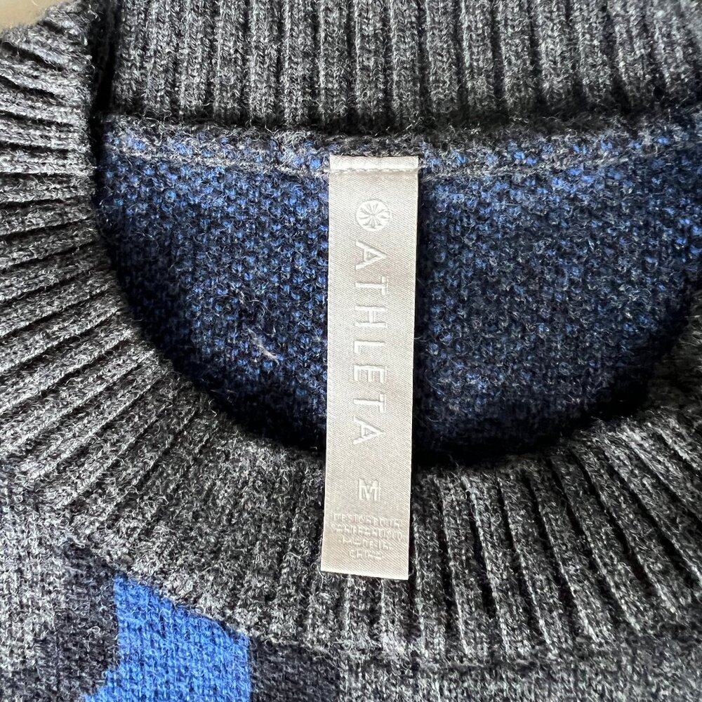 Sweater - Picture 5 of 6